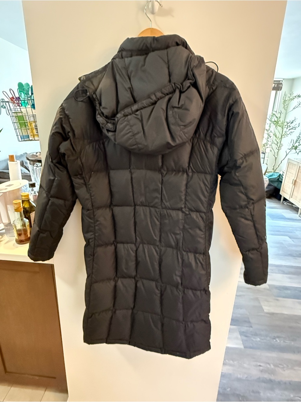 The North Face Women's Black Parka | 600 - Picture 8 of 11